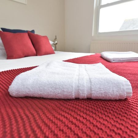 Beach Central With Allocated Parking And Patio 브라이턴 외부 사진